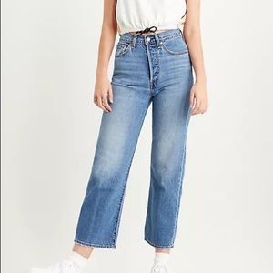 Levi’s Ribcage Straight